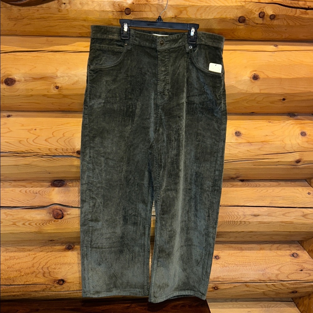 Free People NWT Deep Trance Dropped Corduroy Jeans Size 30 in Keepsake Clover - Picture 7 of 13